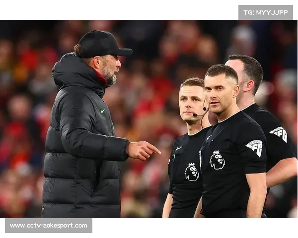 VAR争议再起:利物浦VS皇马手球未判,裁判标准受质疑 VAR争议再起:利物浦VS皇马手球未判,裁判标准受质疑